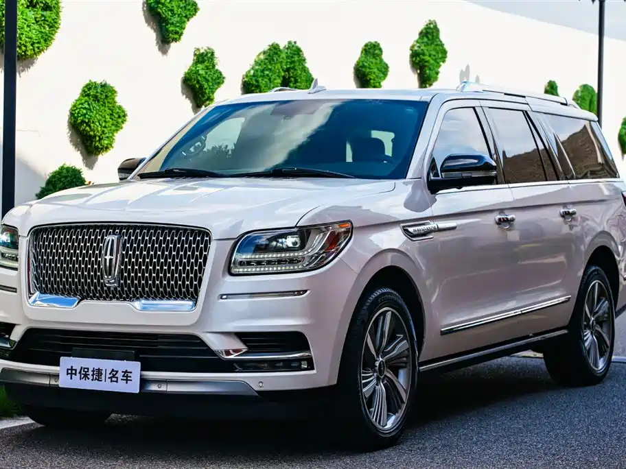 Lincoln Navigator