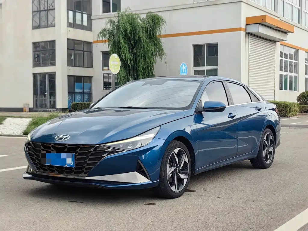 Hyundai Elantra