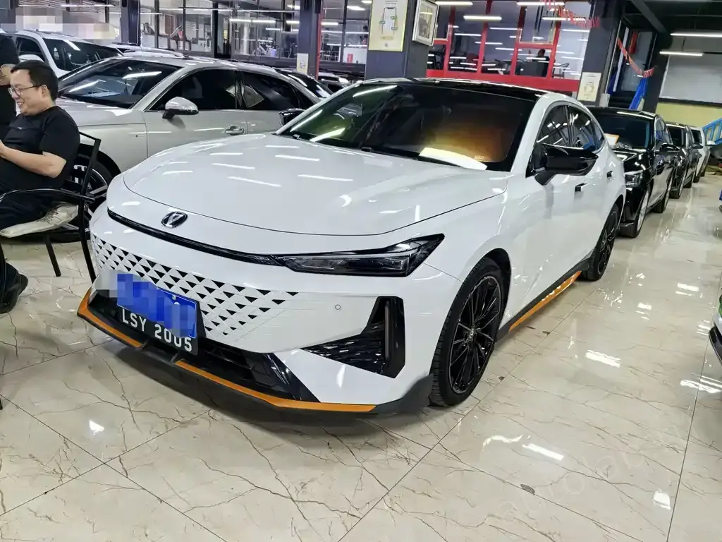 Changan UNI-V