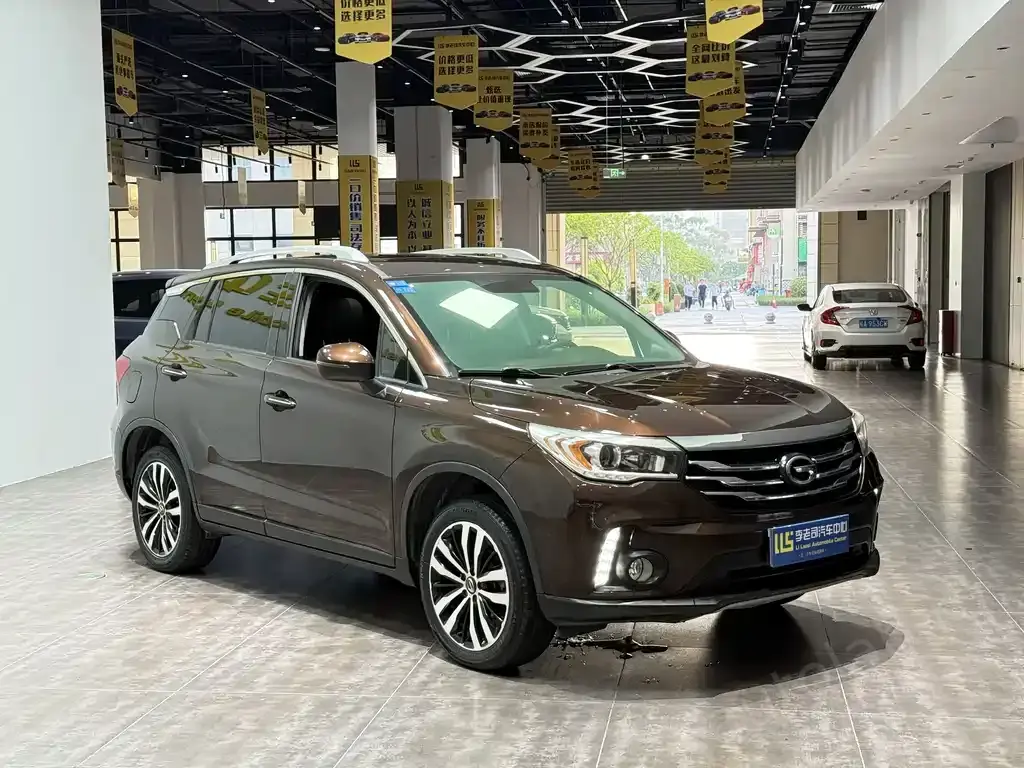GAC Trumpchi GS4