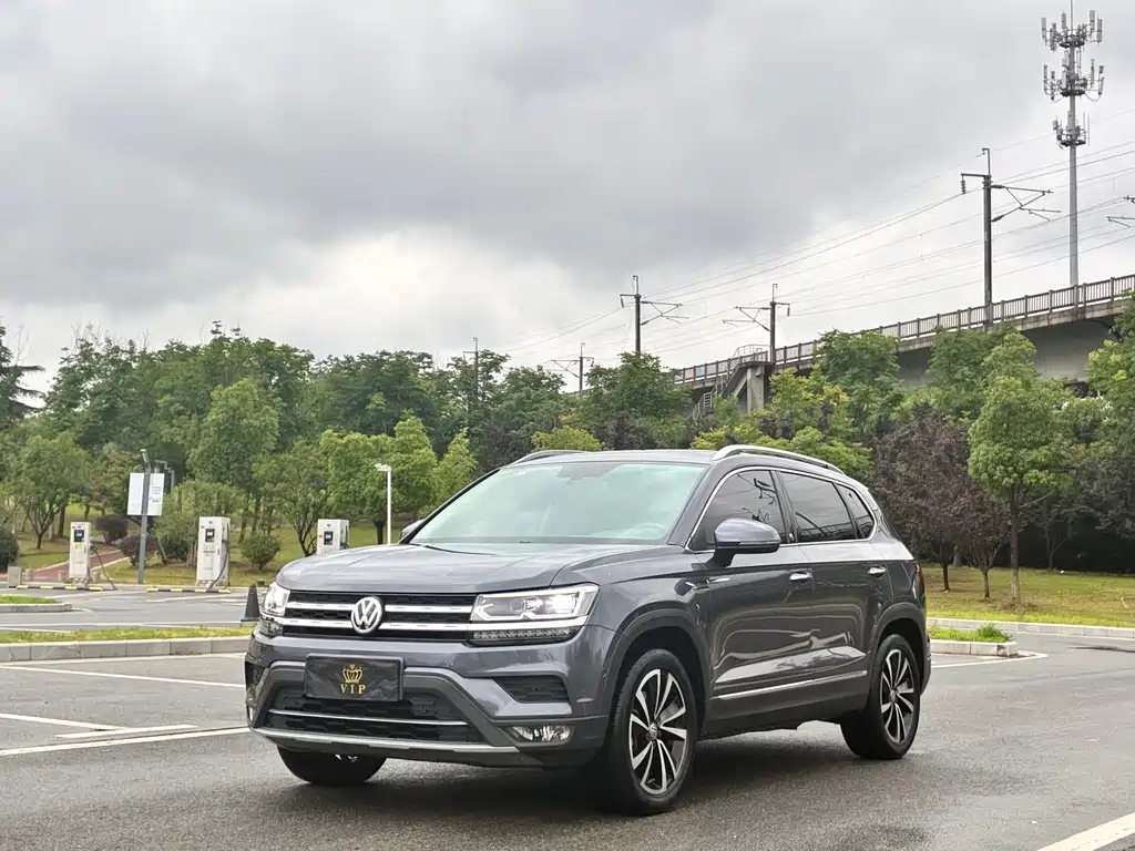 Volkswagen Tharu