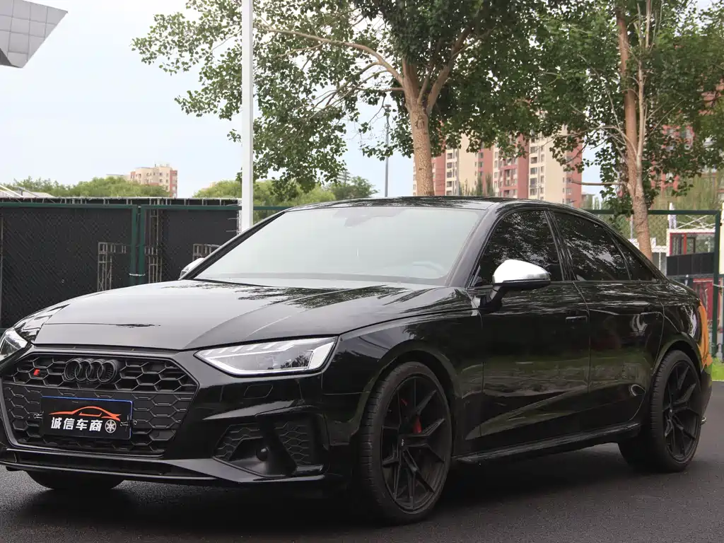 Audi S4