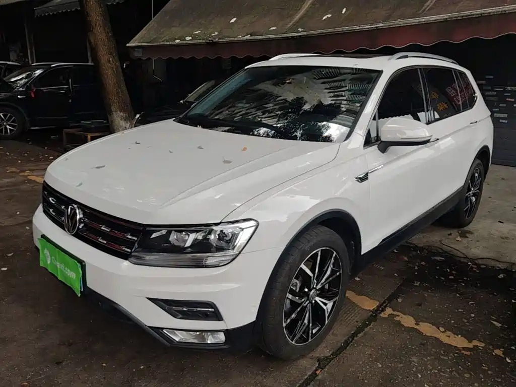 Volkswagen Tiguan L