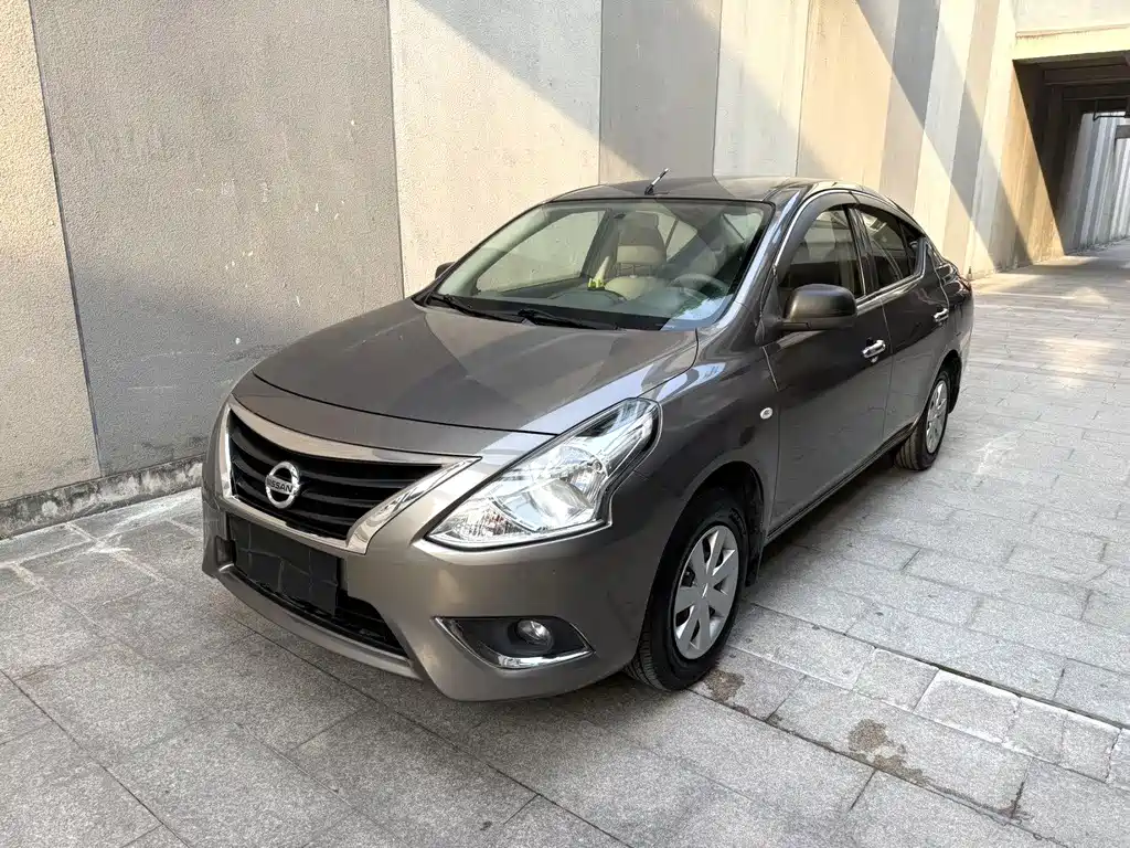 Nissan Sunny