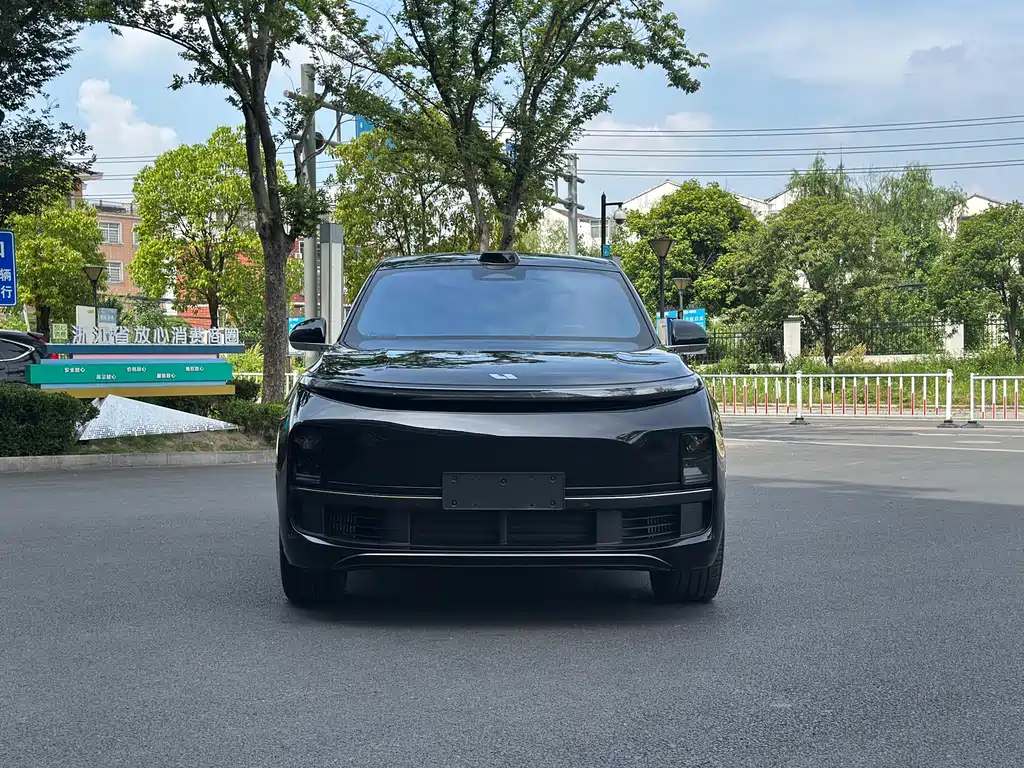 LiXiang Li L9