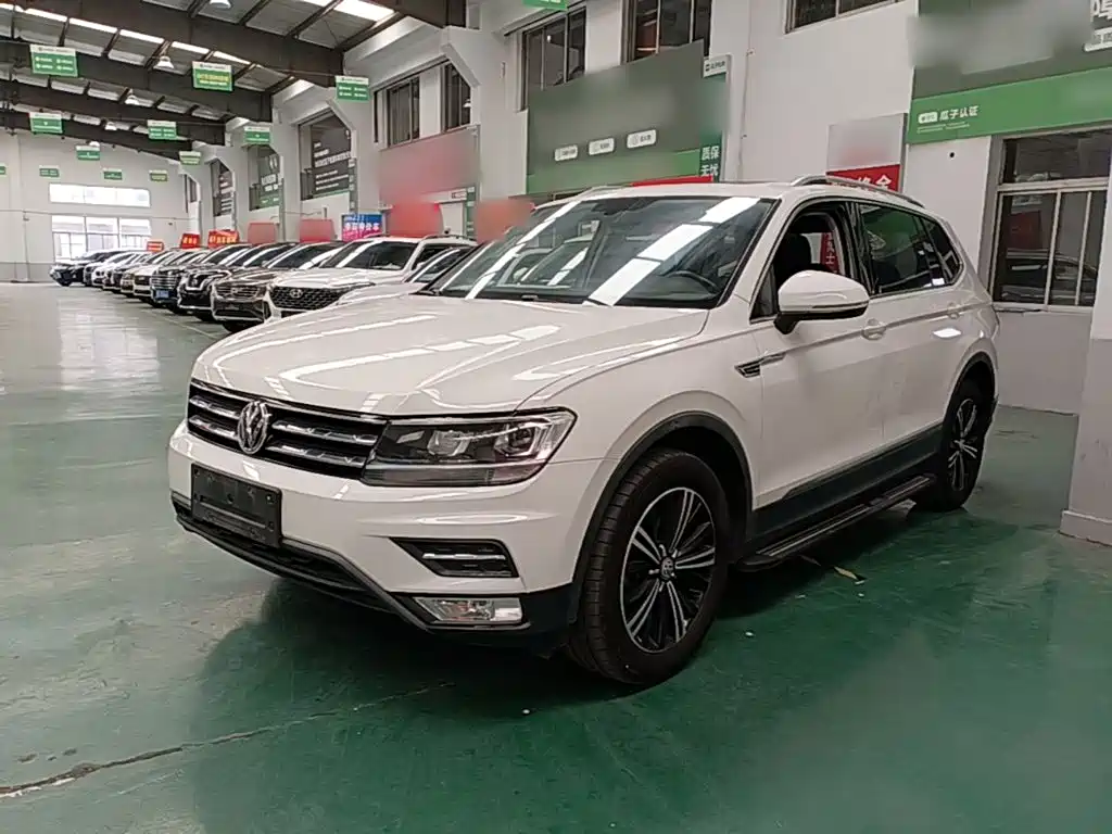 Volkswagen Tiguan L