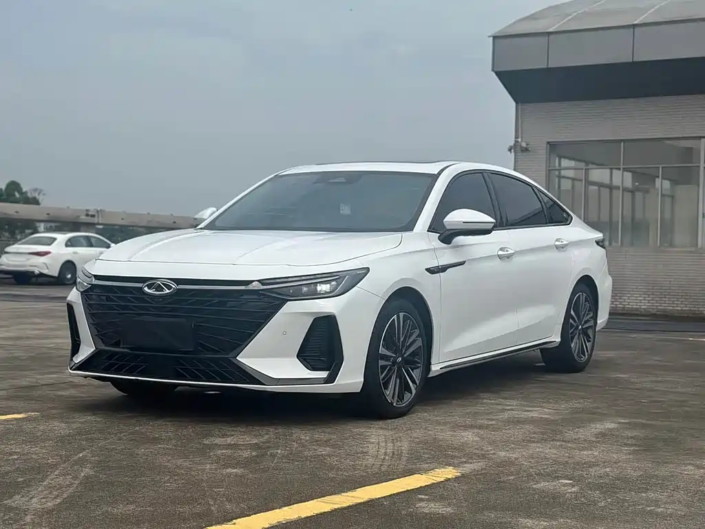 Chery Arrizo 8
