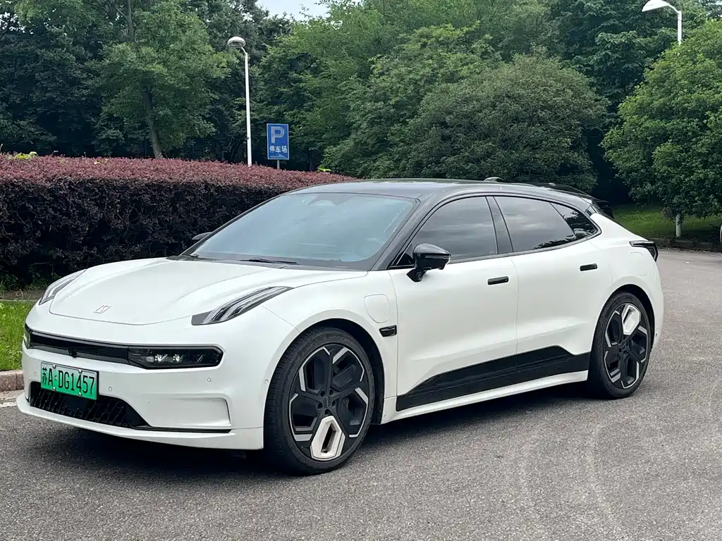 Zeekr 001