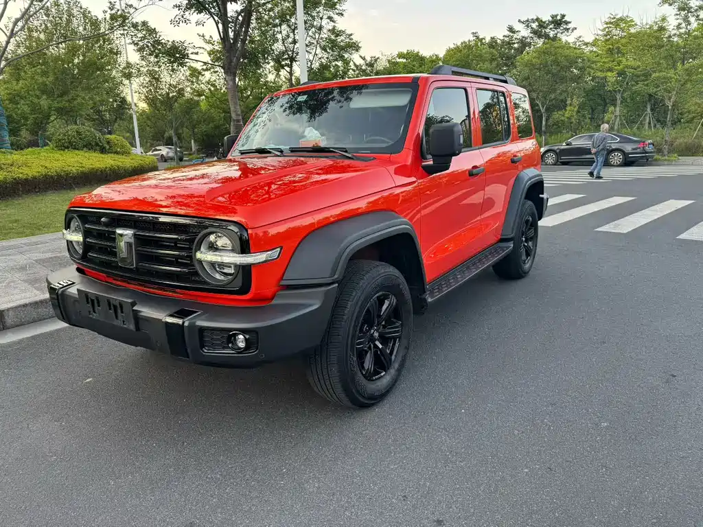Tank Tank 300