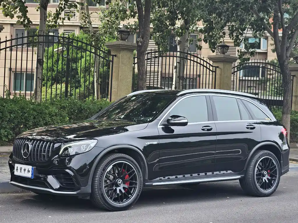 Mercedes-Benz GLC AMG