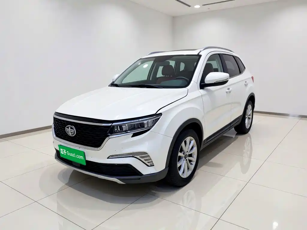 FAW 森雅R8