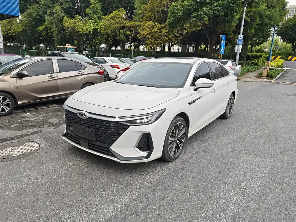 Chery Arrizo 8