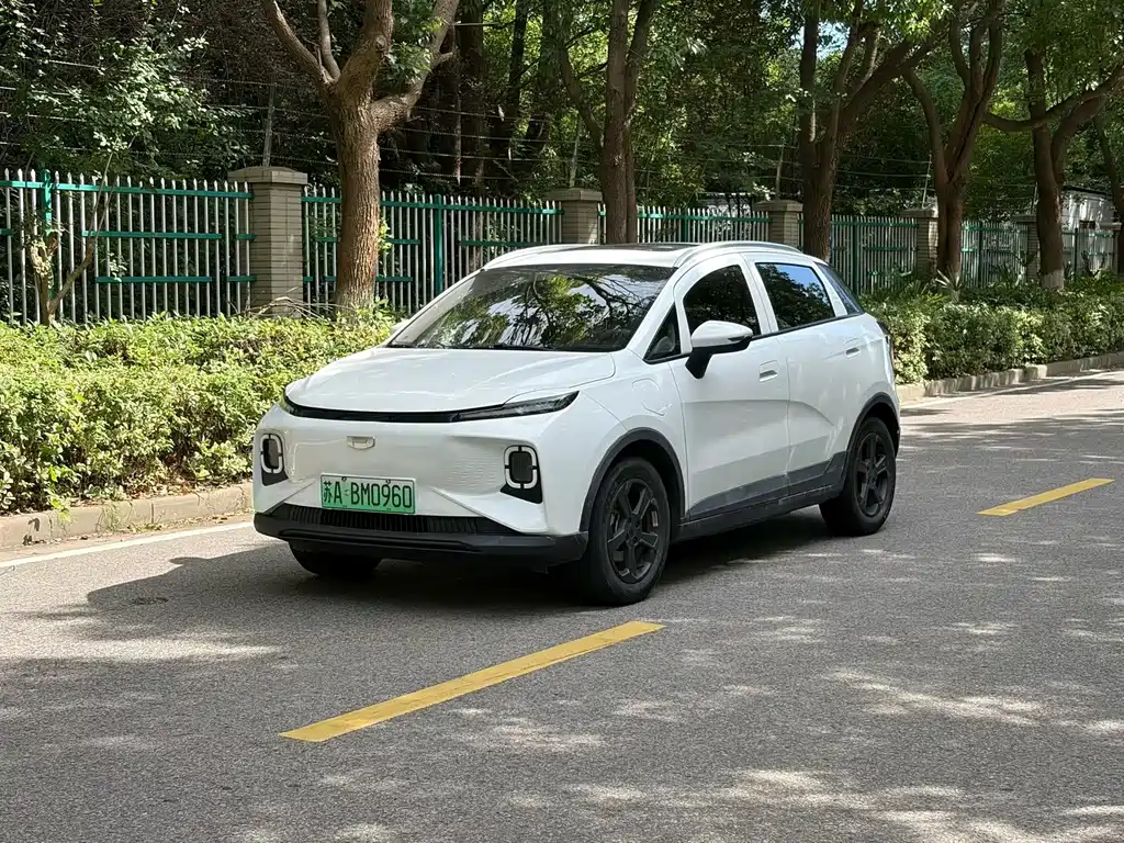 Geely Geometry E Firefly