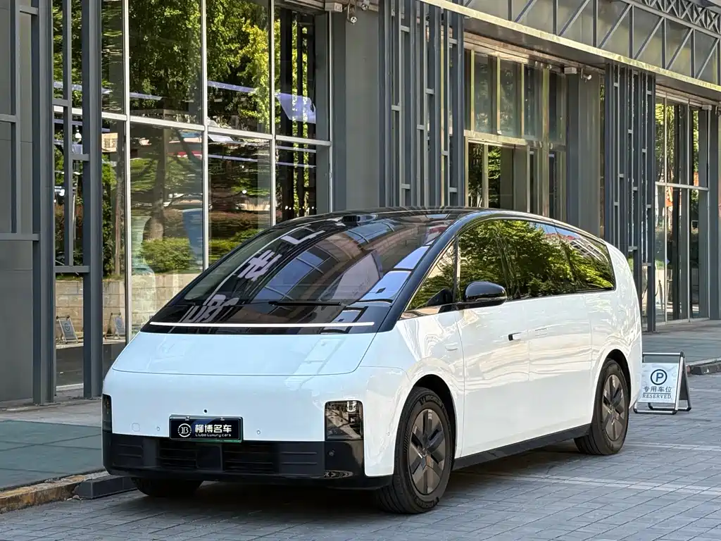 LiXiang Mega