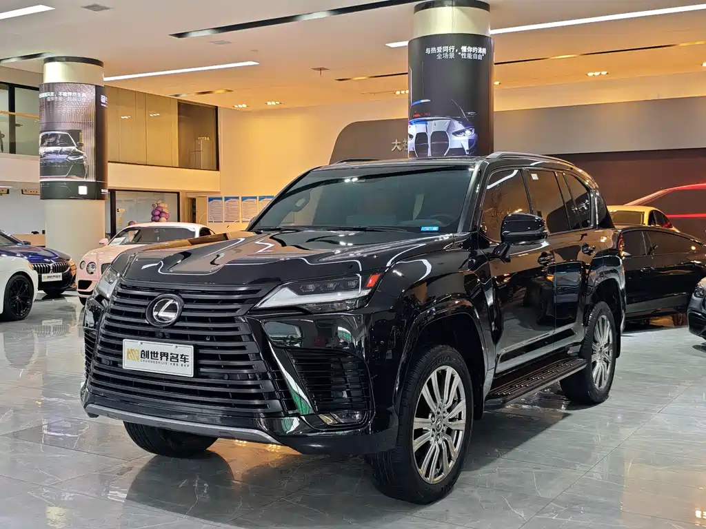Lexus LX