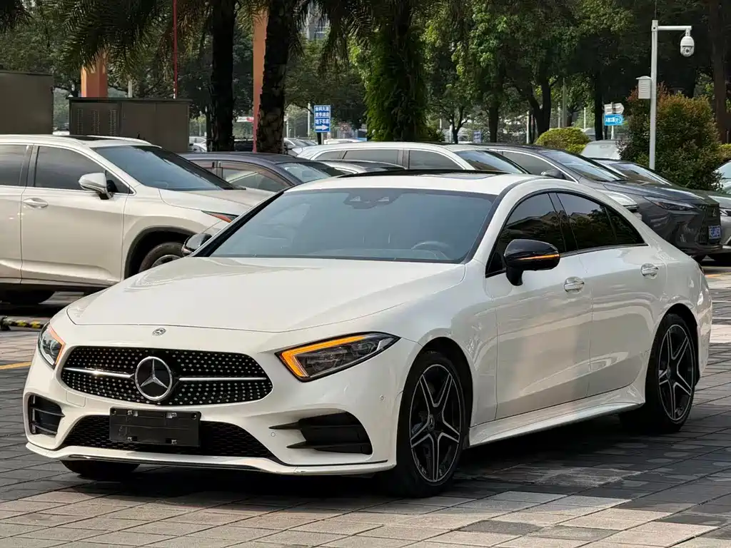Mercedes-Benz CLS