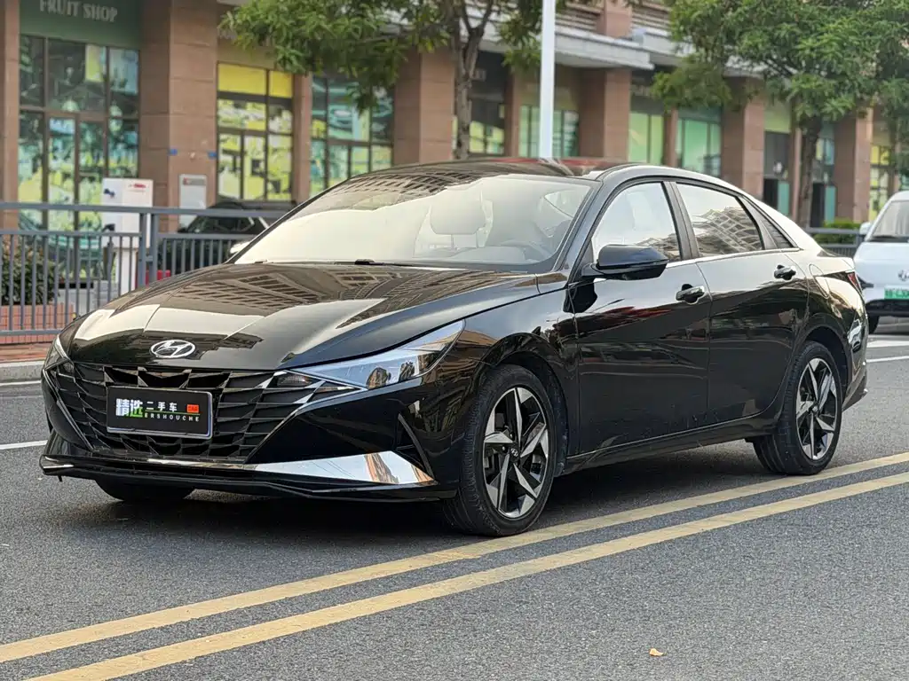 Hyundai Elantra