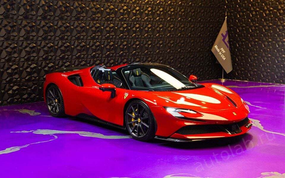 Ferrari SF90