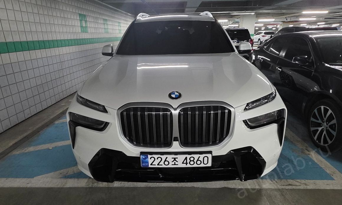 BMW X7