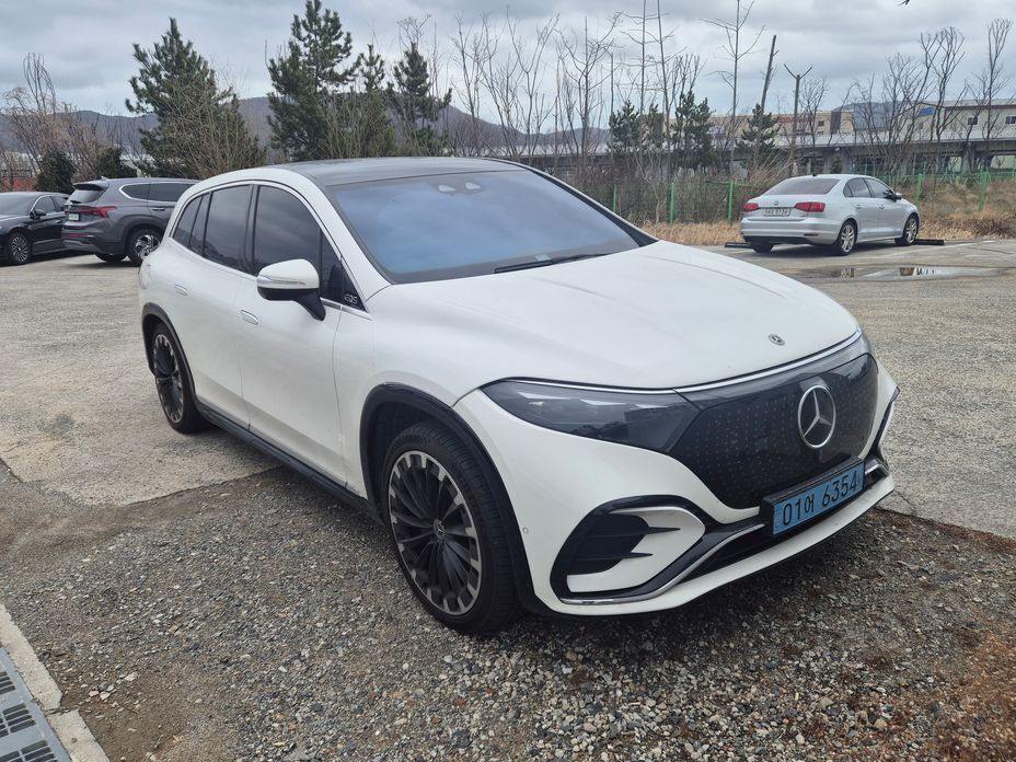 Mercedes-Benz EQS