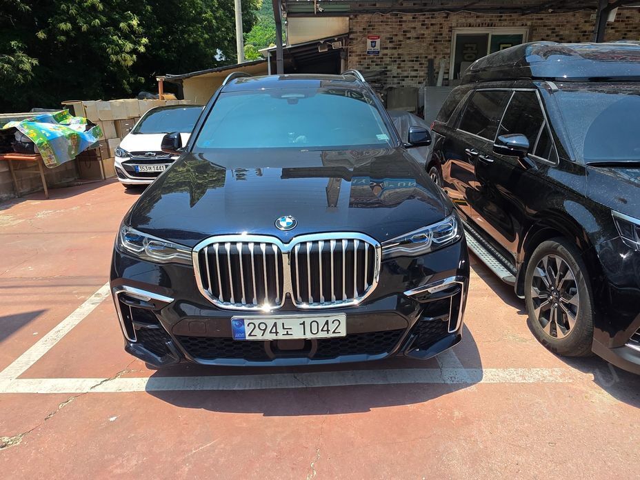 BMW X7