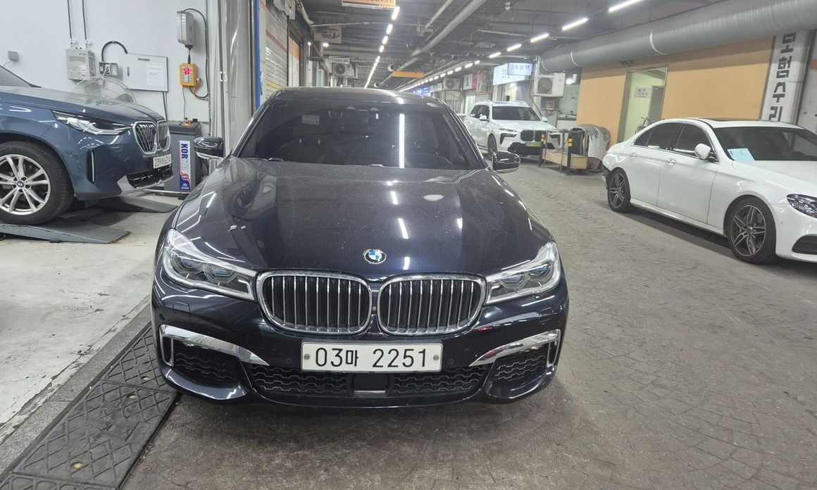 BMW 7-Series