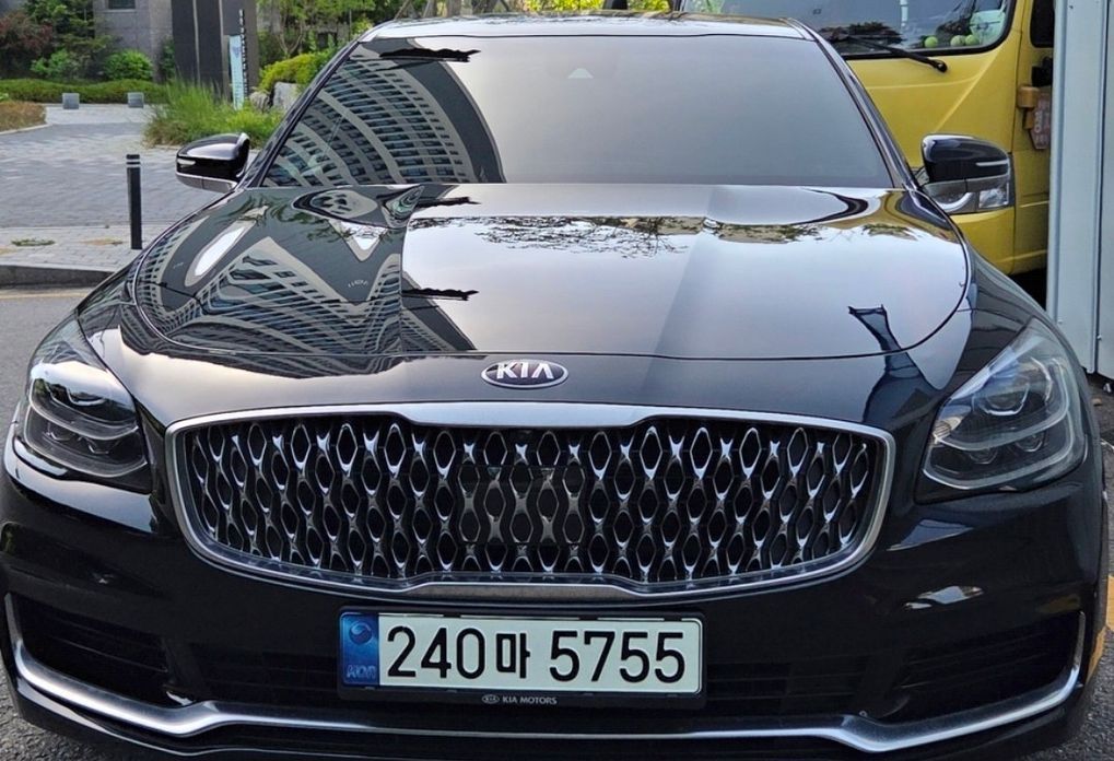 Kia K9